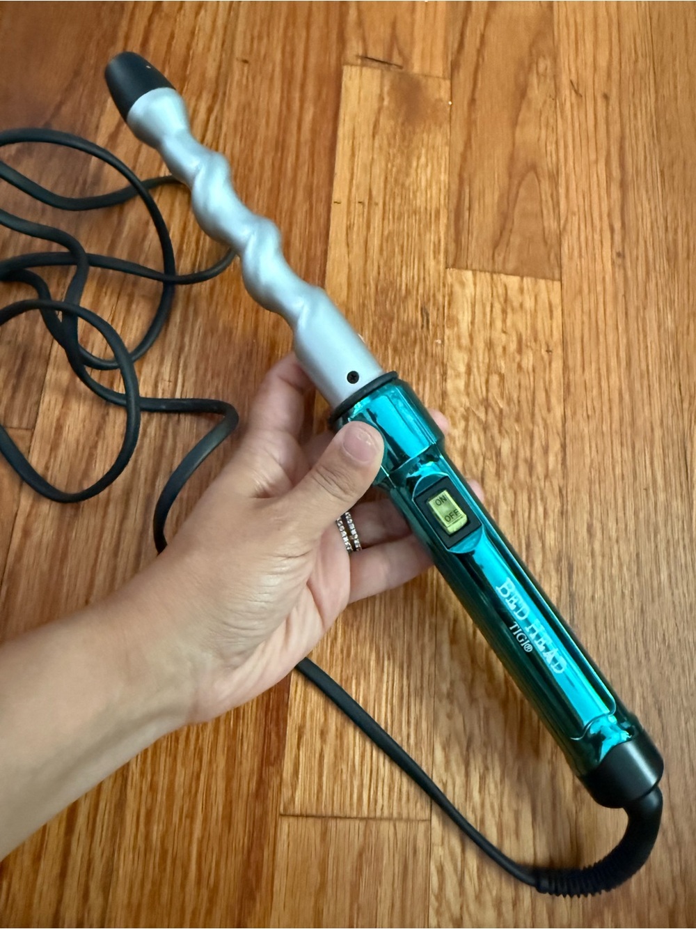 BedHead Tigi Curlipops Ceramic teal curling wand iron Model - BH350